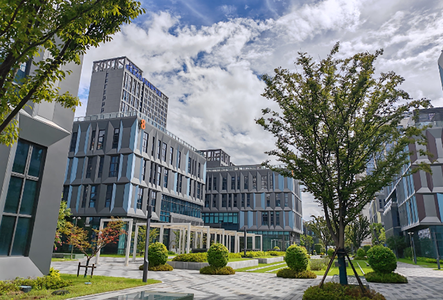 丽江工业地产投资新蓝海——新能源产业园区崛起